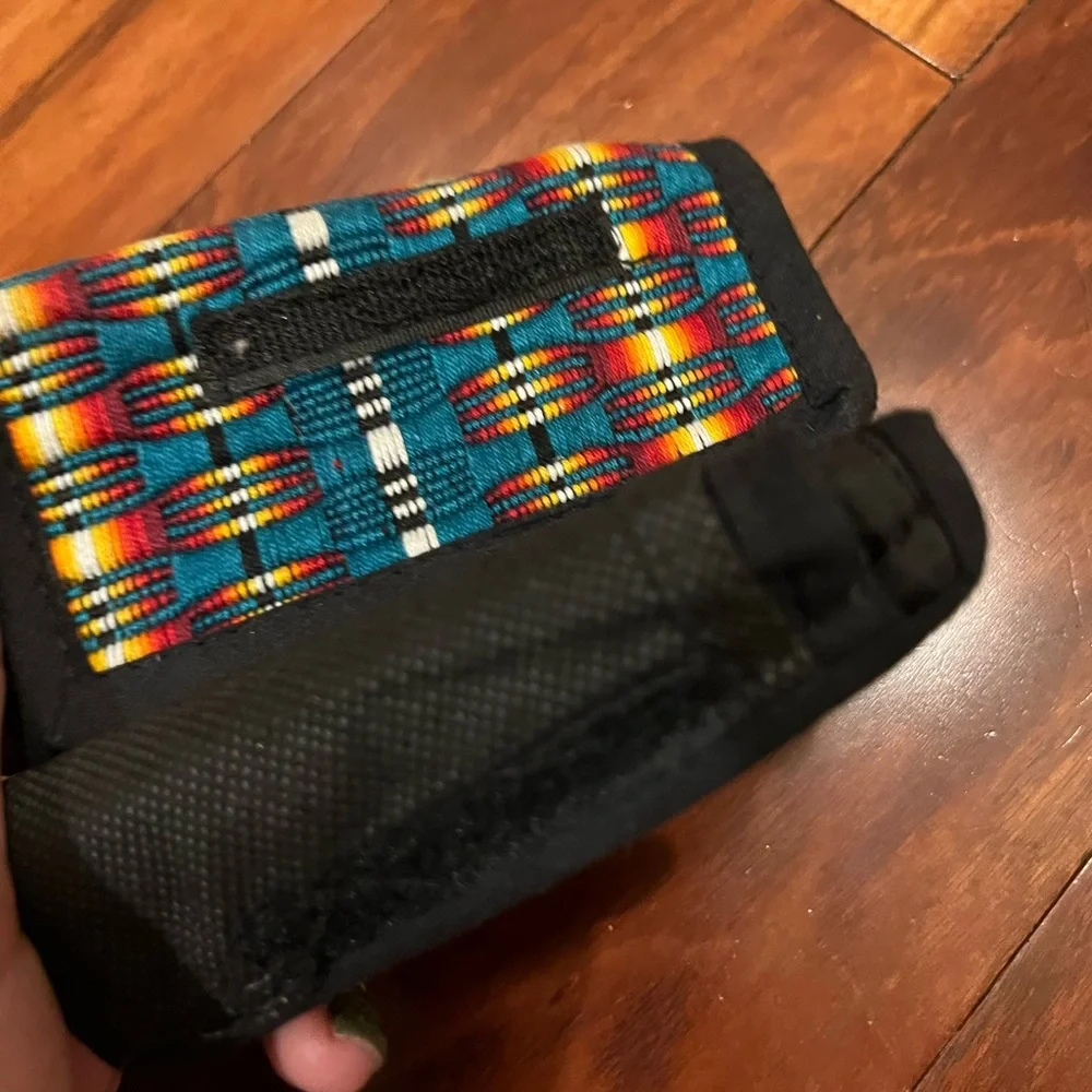 Aztec Pattern Wallet - Picture 4 of 6